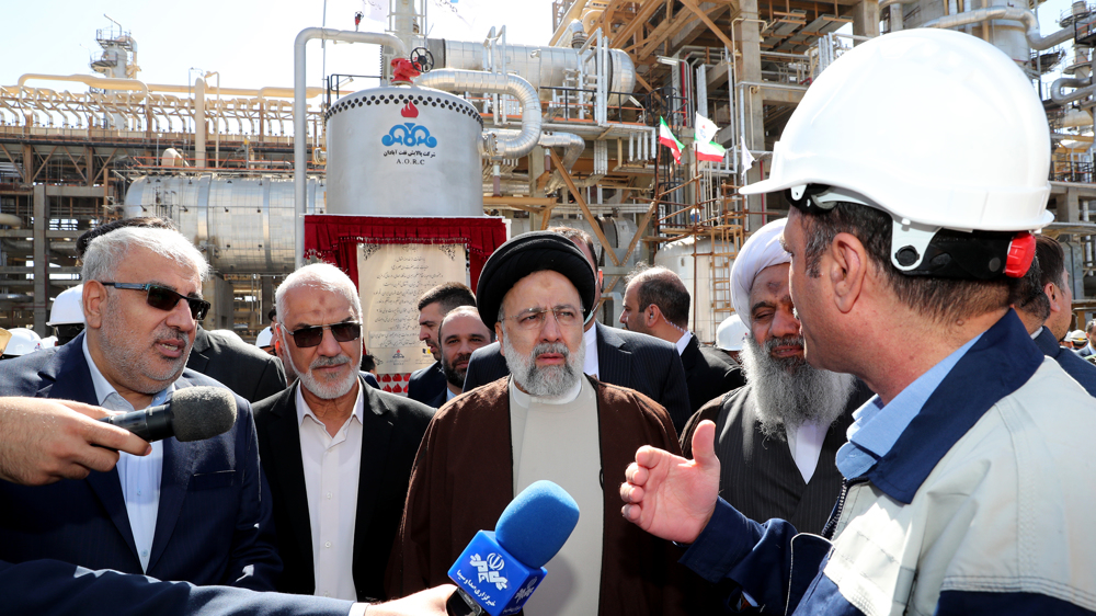 Iran-Raeisi-Abadan oil refinery