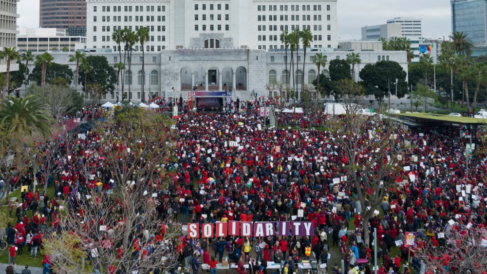 Los Angeles schools shut down as teachers, staff strike over pay