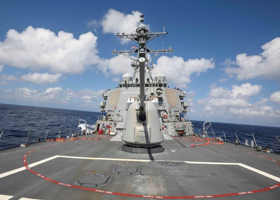 Chinese military says expelled US warship from South China Sea 