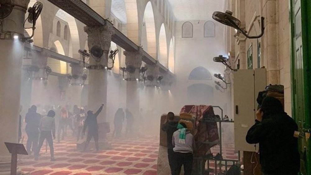 Le Hamas dénonce l’expulsion des fidèles de la mosquée al-Aqsa
