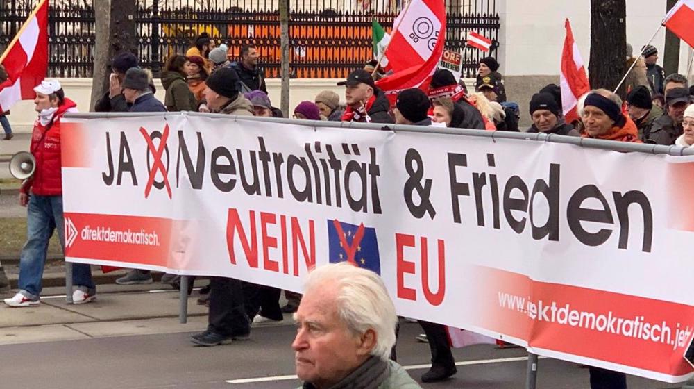 Europe : manifestations contre l'UE et contre la guerre en Ukraine