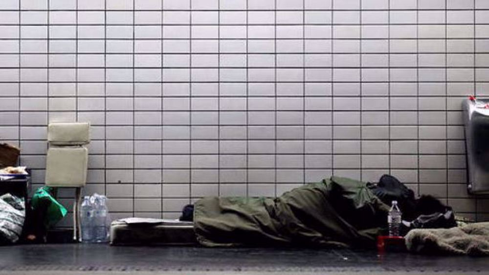 Le métro parisien, un refuge pour les sans-abri