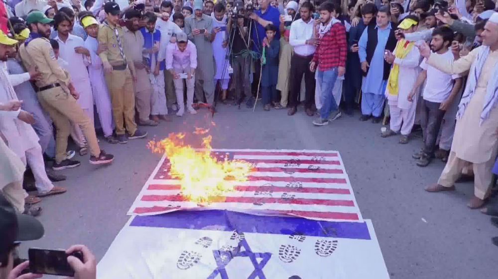 Pakistanis slam Israel, US on Intl. Quds Day