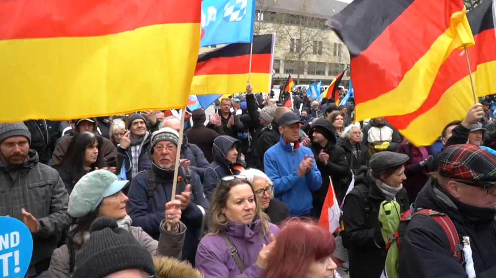 German protesters: We want to live peacefully in Europe with Russia