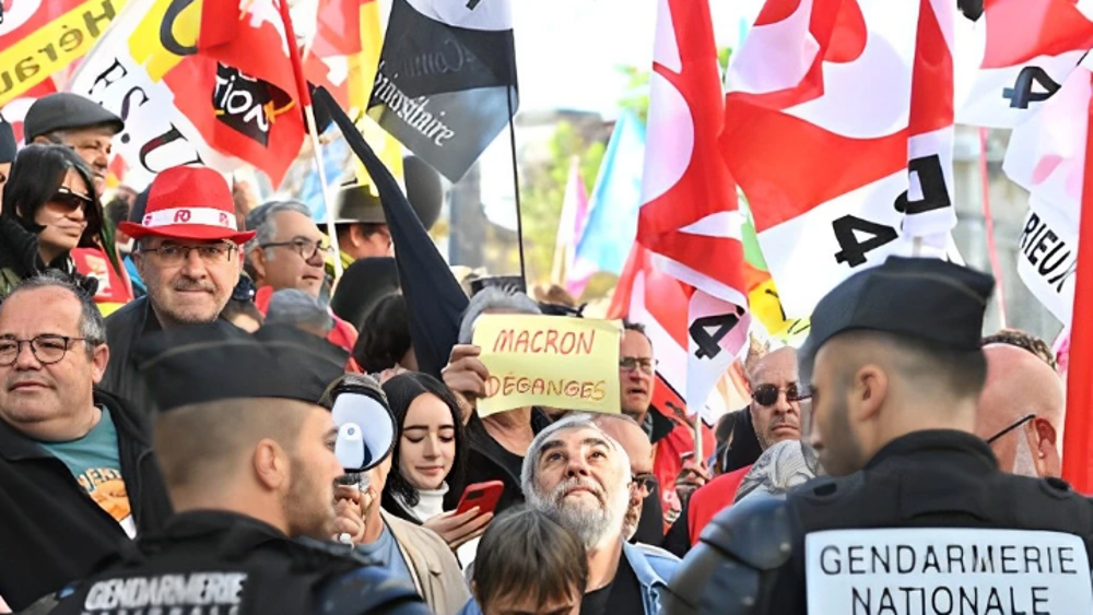 Manifestations anti-Macron: ustensiles de cuisine confisqués