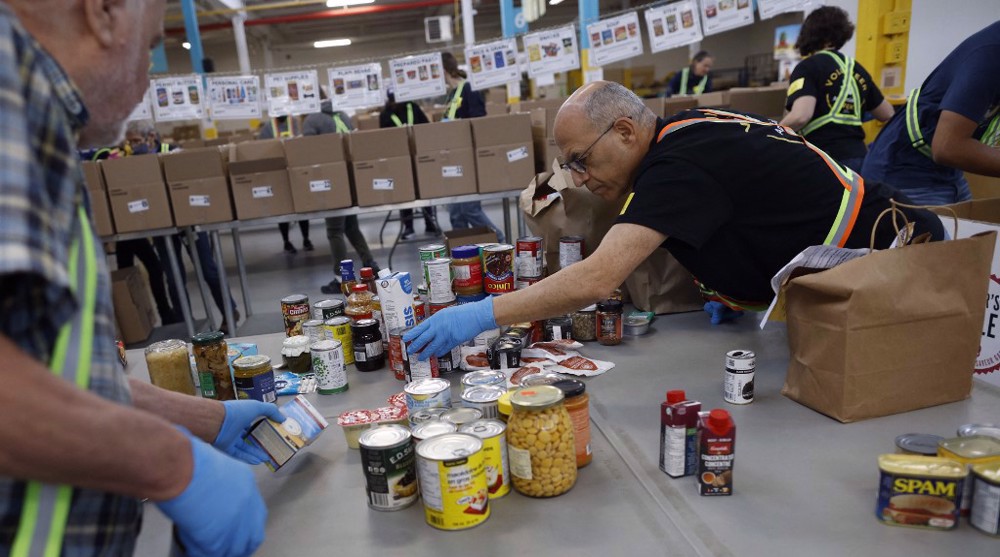 Canadians flock to food banks as inflation soars