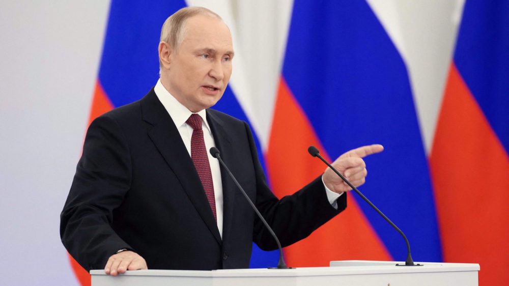 Putin slams West's 'economic aggression,' vows proactive response