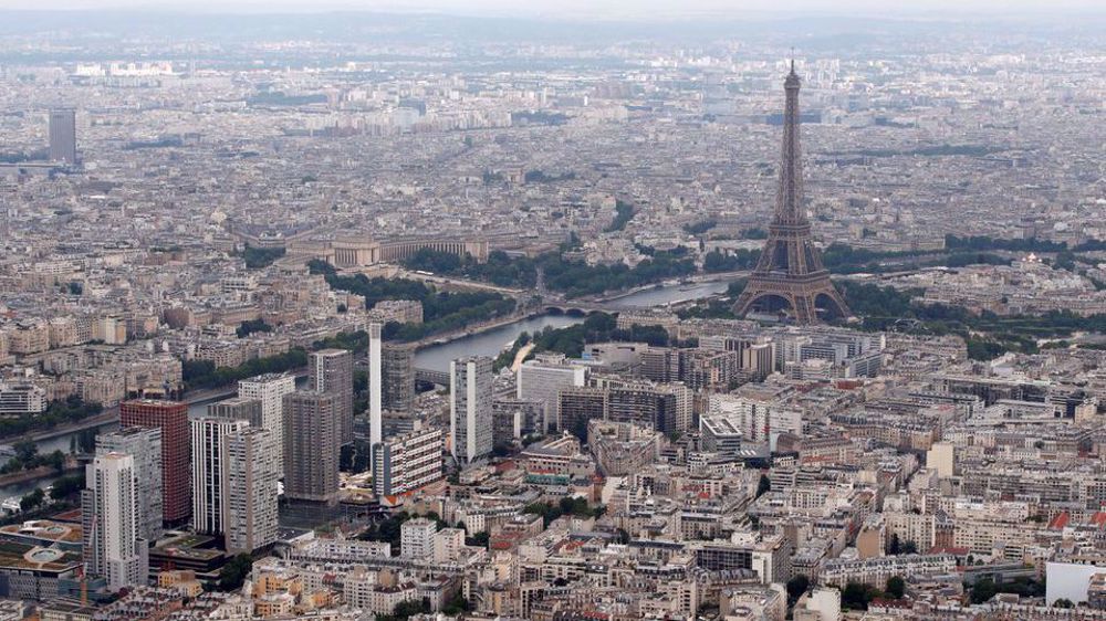 Fitch downgrades French debt to AA- amid deepening economic crisis
