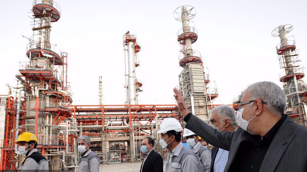 Official: Iran signs $80 billion of oil deals with foreign investors
