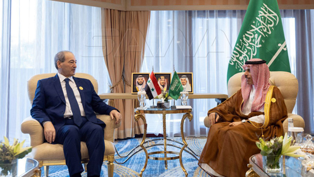 Syrian FM, Saudi counterpart meet ahead of Arab summit in Jeddah