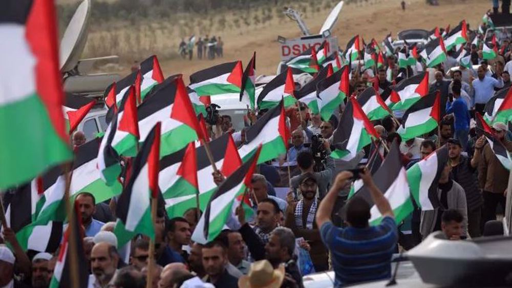 Israeli forces attack Palestinians protesting ‘flag march’