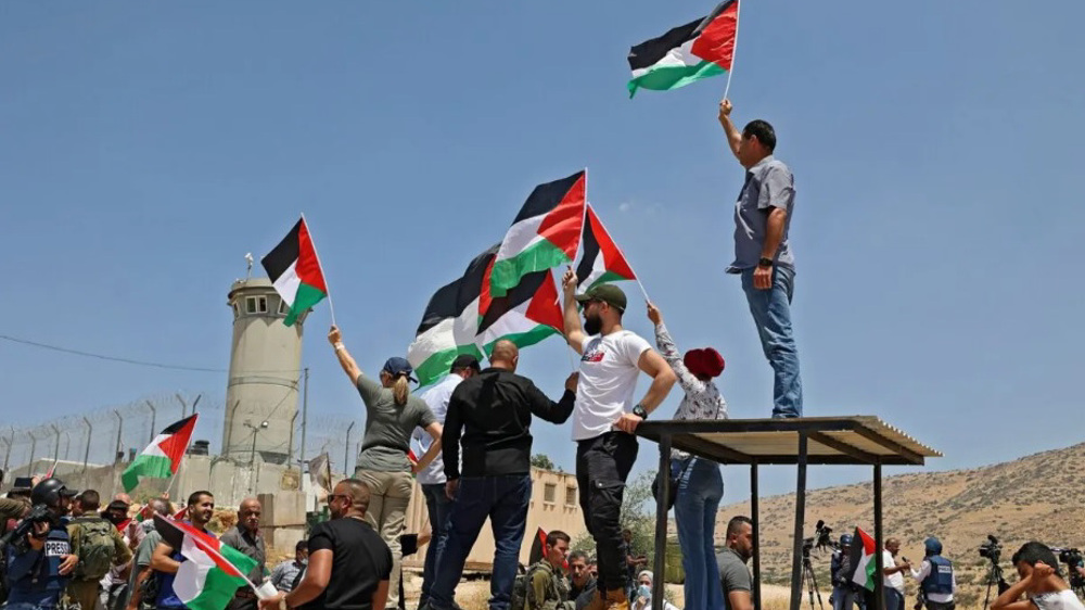Israel pushes legislation banning Palestinian flag-flying in public
