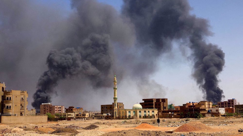 Airstrikes hit Khartoum’s outskirts as Sudan crisis enters sixth week
