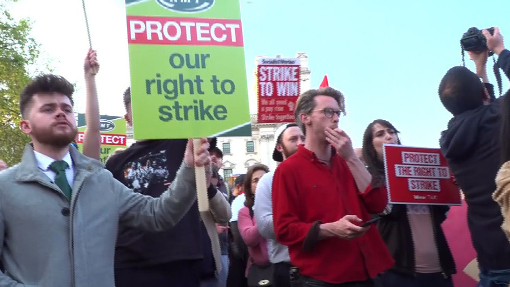 New UK government bill seeks to crack down on strikes