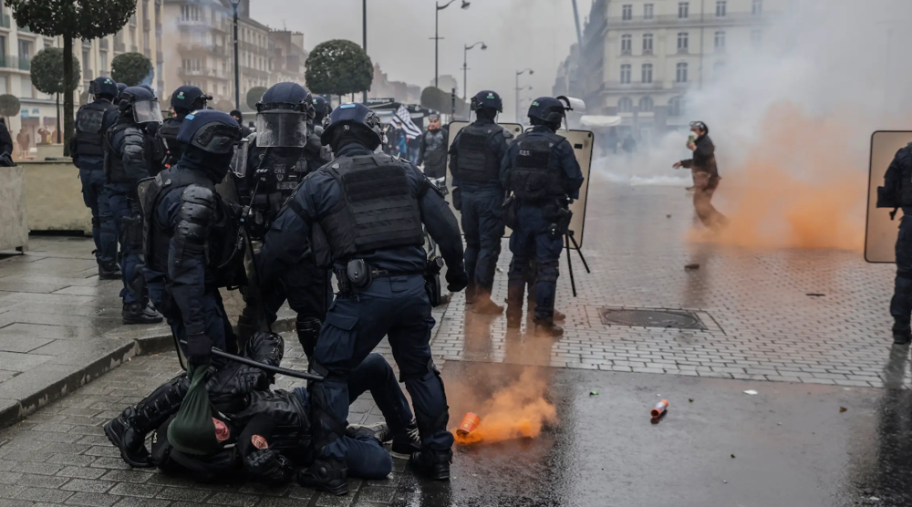 Brutalité policière en France: vrai ou faux?