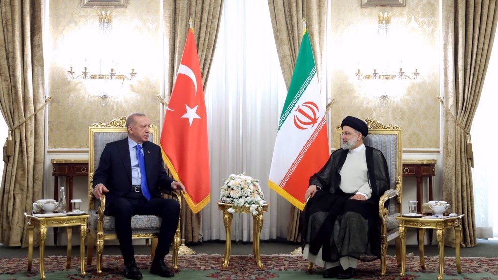 Raeisi calls for acceleration of Iran-Turkey cooperation 