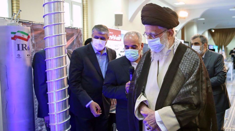 Le Leader visite une exposition sur les acquis de l'industrie nucléaire