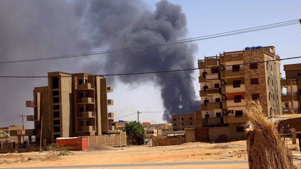 Sudanese forces clash in Khartoum after ceasefire talks break down