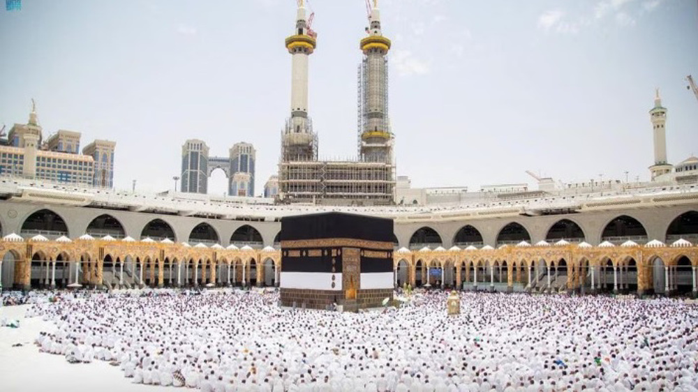 Millions of Muslim pilgrims begin Hajj rituals in Mecca