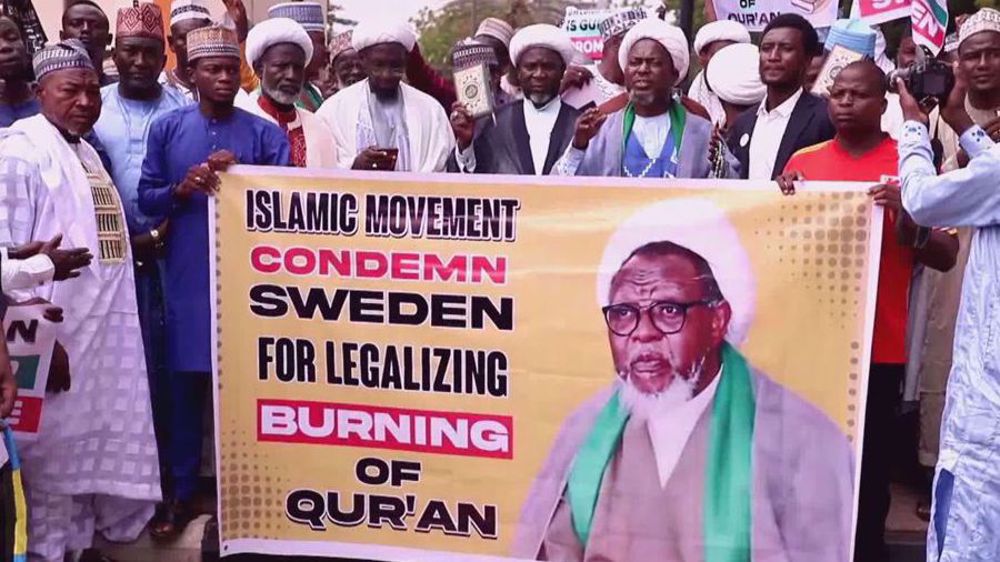 Des musulmans nigérians protestent contre la profanation du Noble Coran en Suède