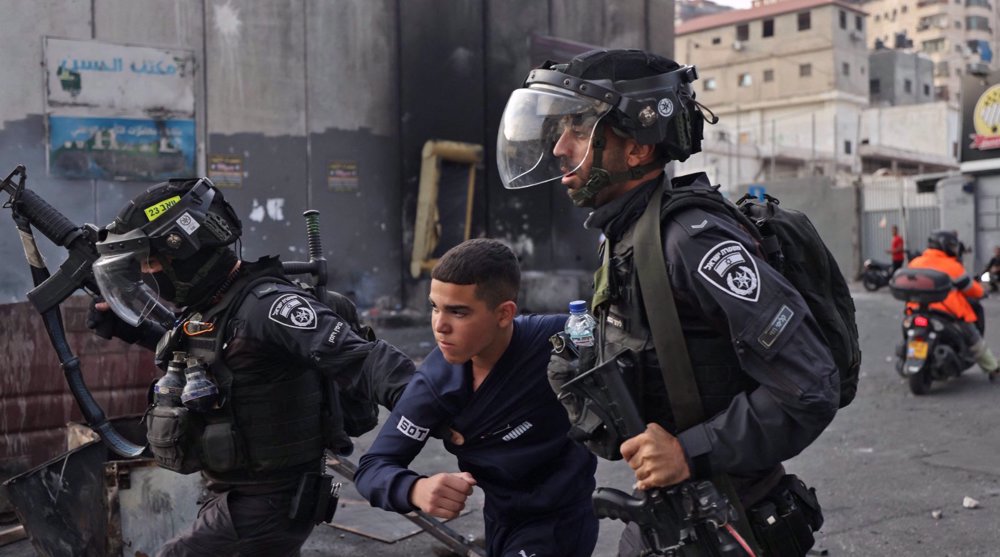 Israeli forces arrest 6 Palestinians in several West Bank raids