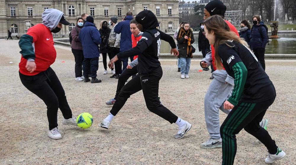 France: l'interdiction du hijab dans le football féminin, un acte de racisme d'État