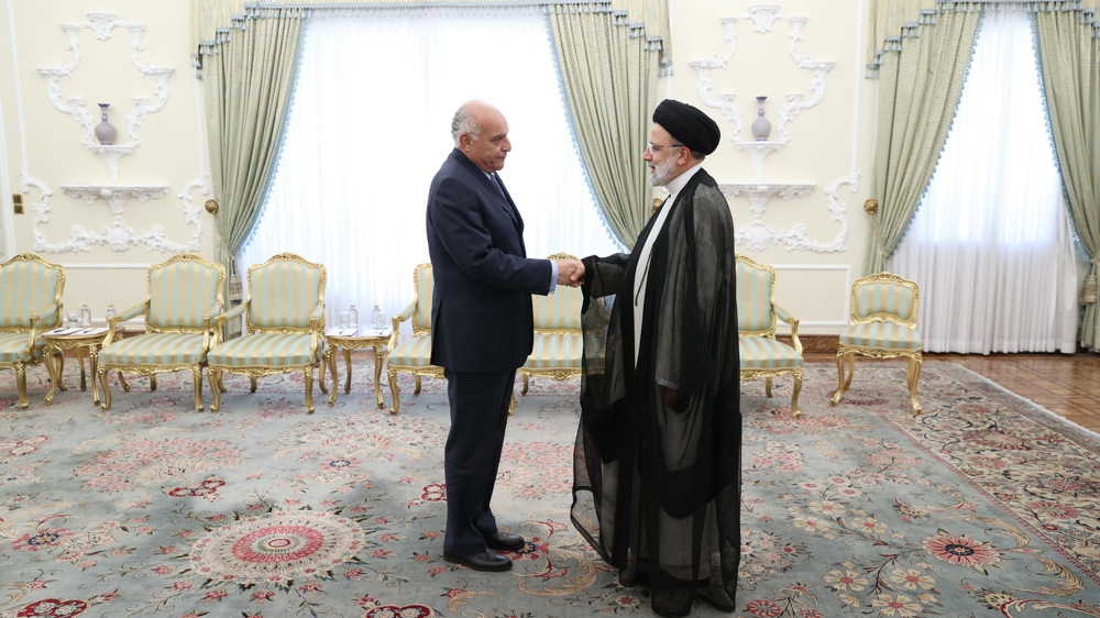 Téhéran et Alger soutiennent le développement de leurs relations bilatérales