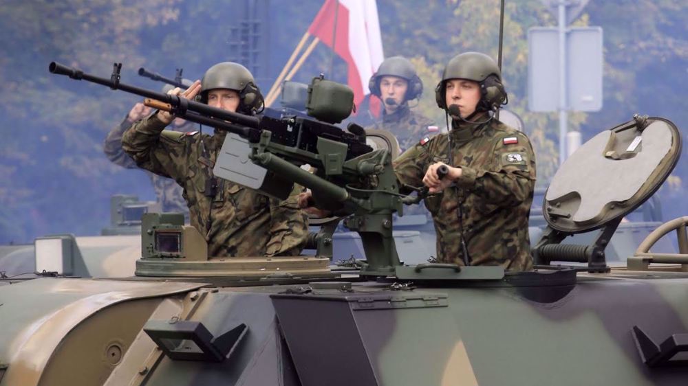 La Pologne envisage de déployer des troupes dans l'ouest de l'Ukraine (Moscou)