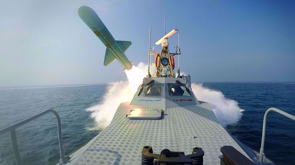 Le CGRI lance son exercice naval dans le golfe Persique