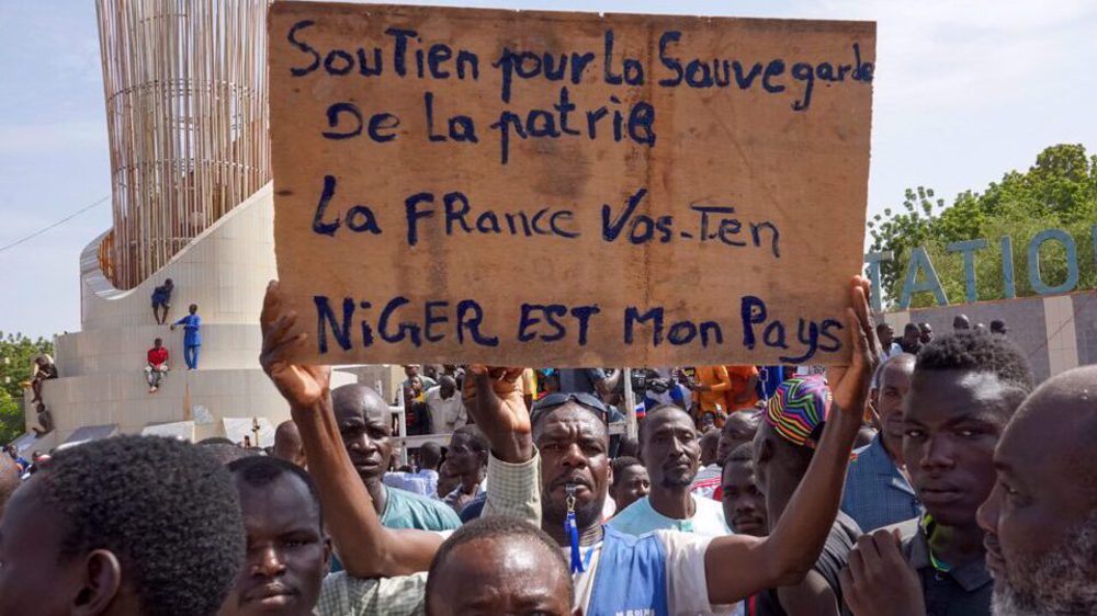 Le Niger prêt à faire face à une intervention militaire française!