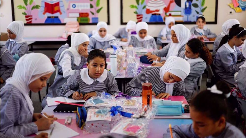Gaza students begin school amid funding crisis, Israeli siege 