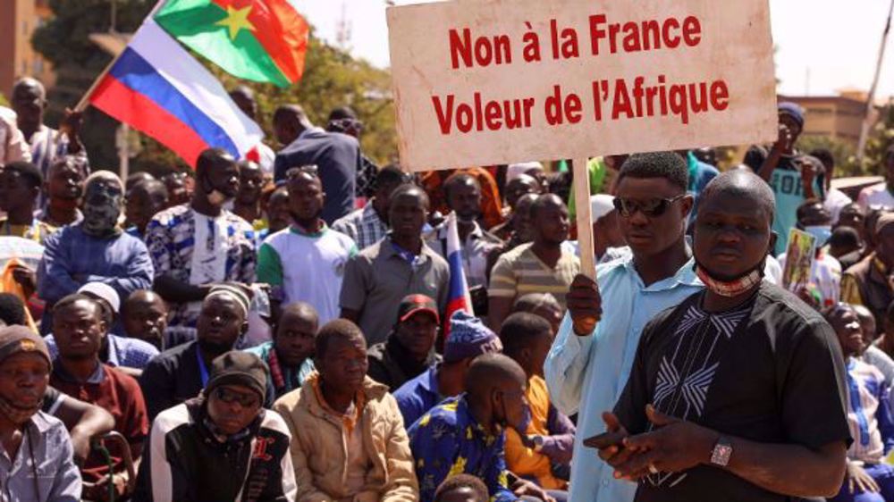 Burkina: l'aide au développement ne sert à rien!