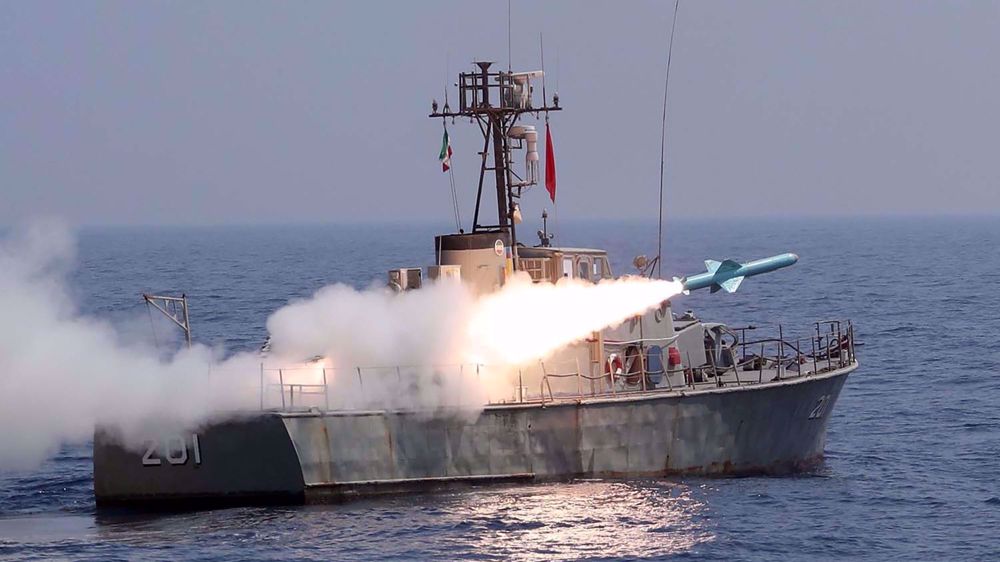 Iran : le destroyer Dena, équipé de missiles à lancement vertical
