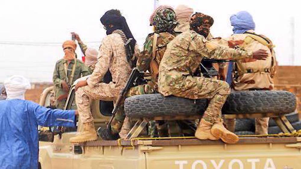 Mali: l'armée gère le pays, du nord au sud