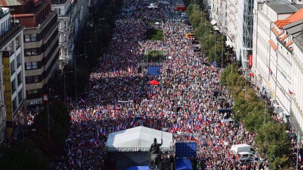 Thousands protest in Prague, demand Czech's pro-Western govt. resign