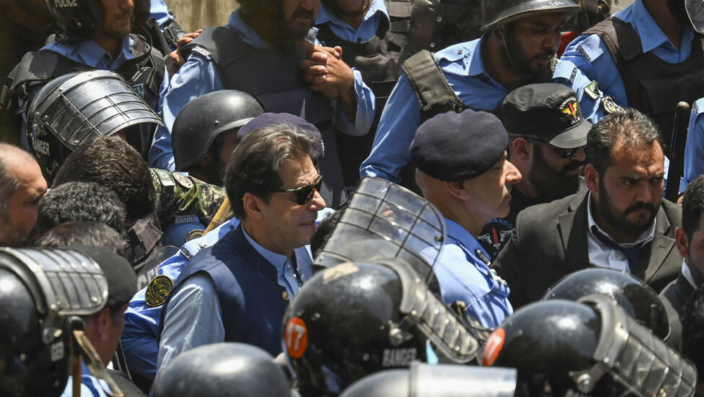 Pakistan : Imran Khan reste en détention