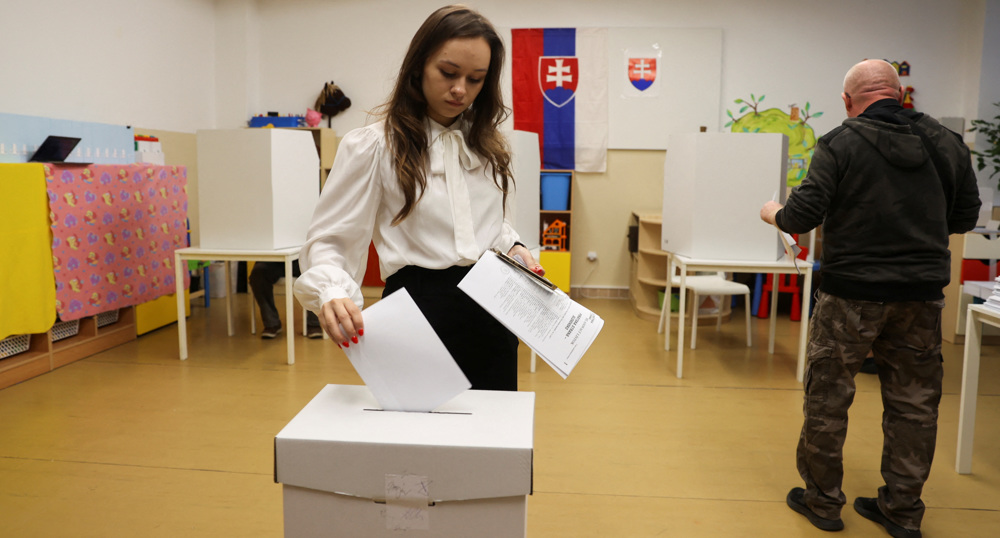 Polling stations open in Slovak election amid Ukraine war questions 