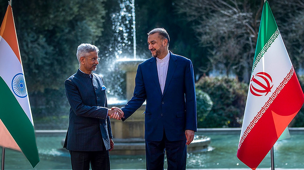 Indian foreign minister in Tehran on two-day official visit