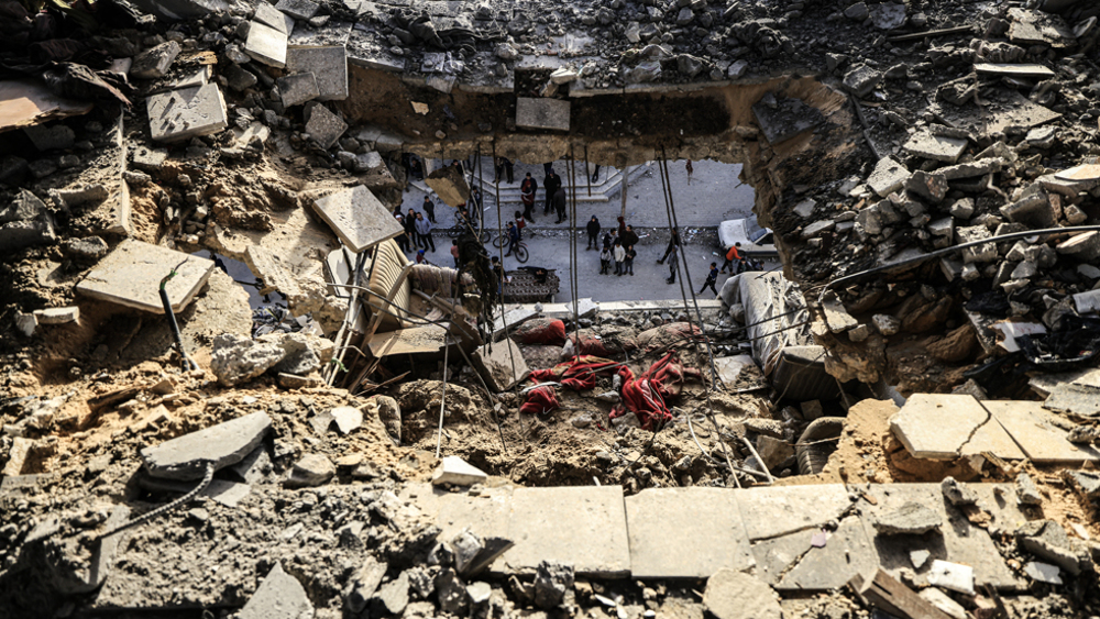 Dozens of civilians killed, wounded in Israeli bombing barrage on Gaza