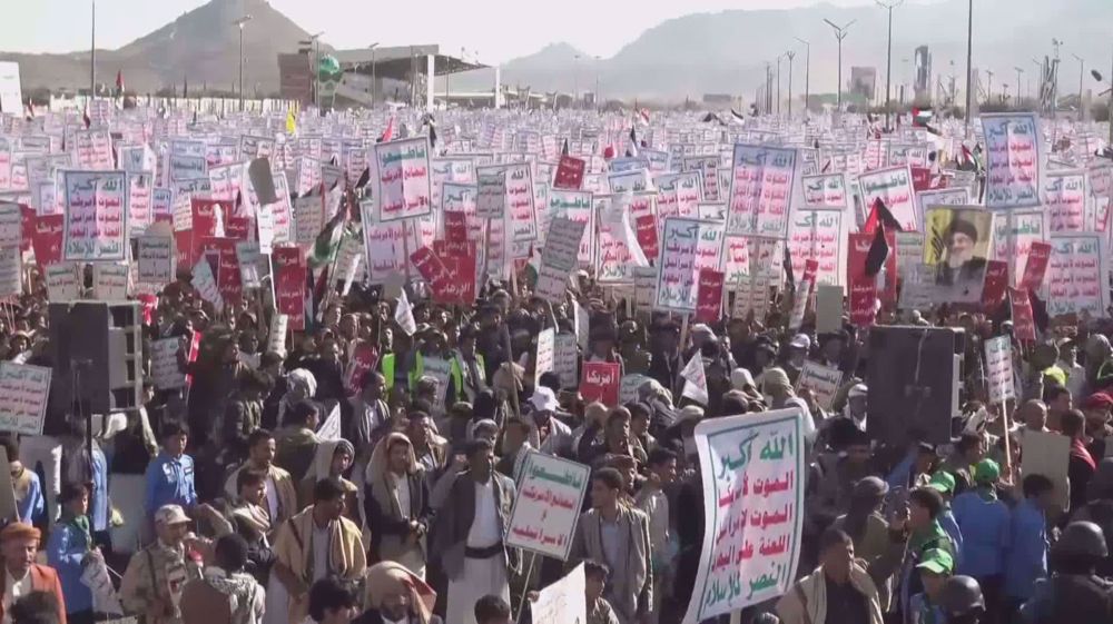 Yemenis rally to support anti-Israeli operations by armed forces  