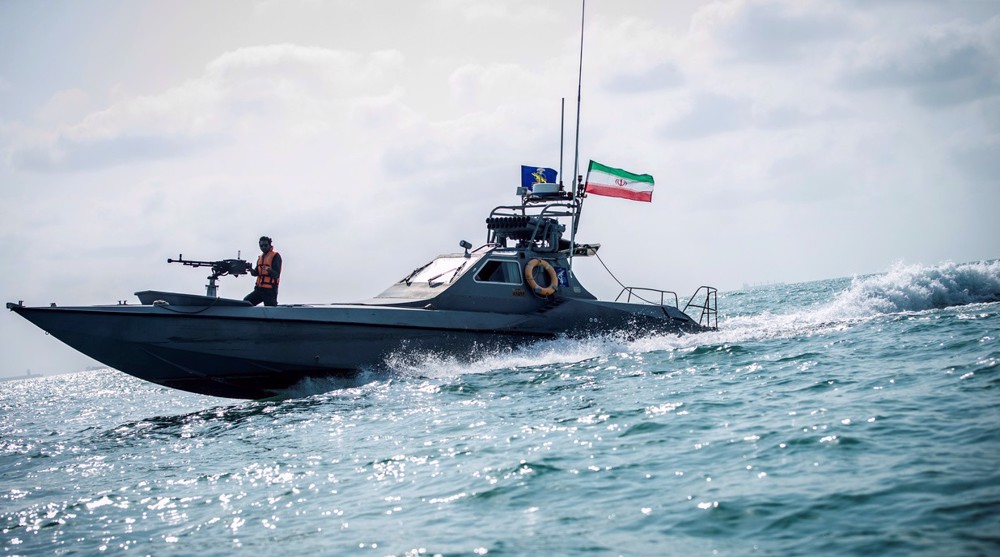 Iran: le CGRI saisit un navire transportant du carburant de contrebande