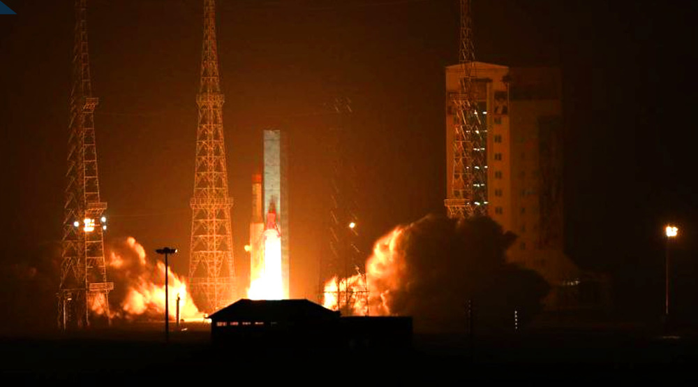 L'Iran lance trois satellites simultanément dans l'espace