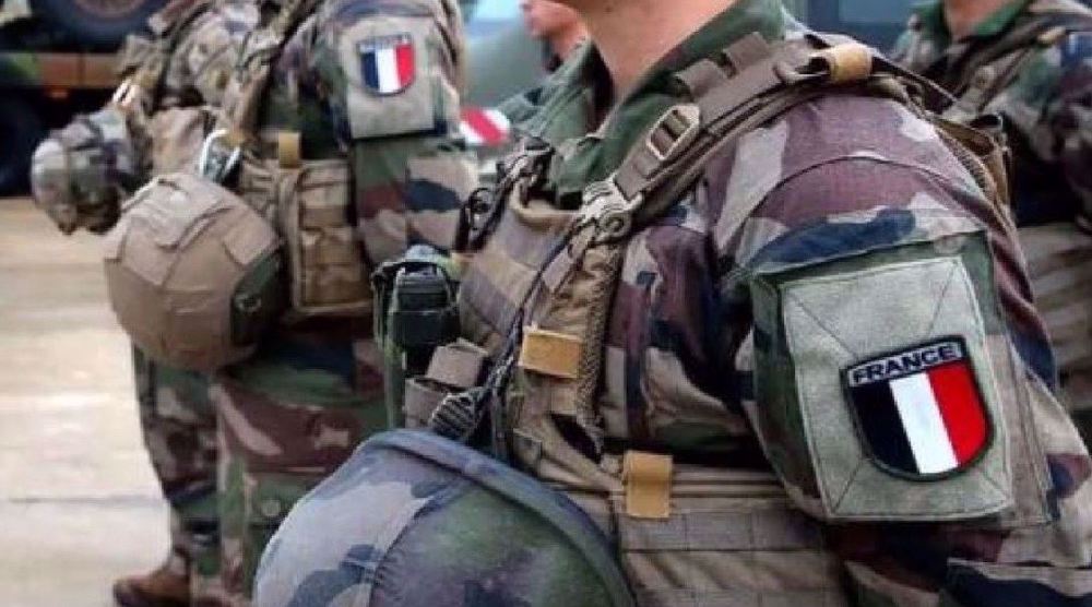 La France néocoloniale: un faux retrait militaire et une influence persistante en Afrique 