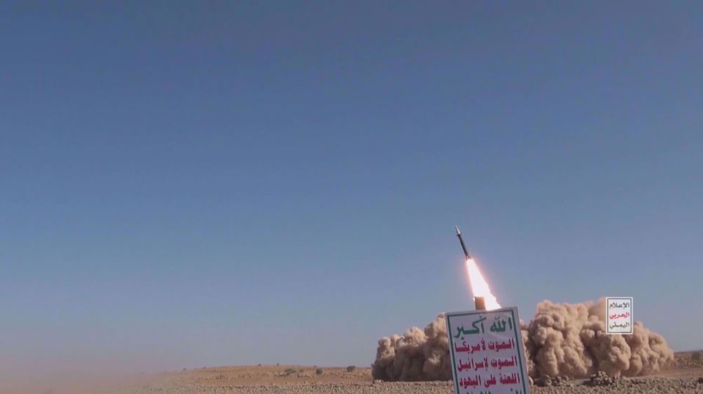 Yemeni forces target Israeli base with hypersonic missile, bypassing advanced US missile systems