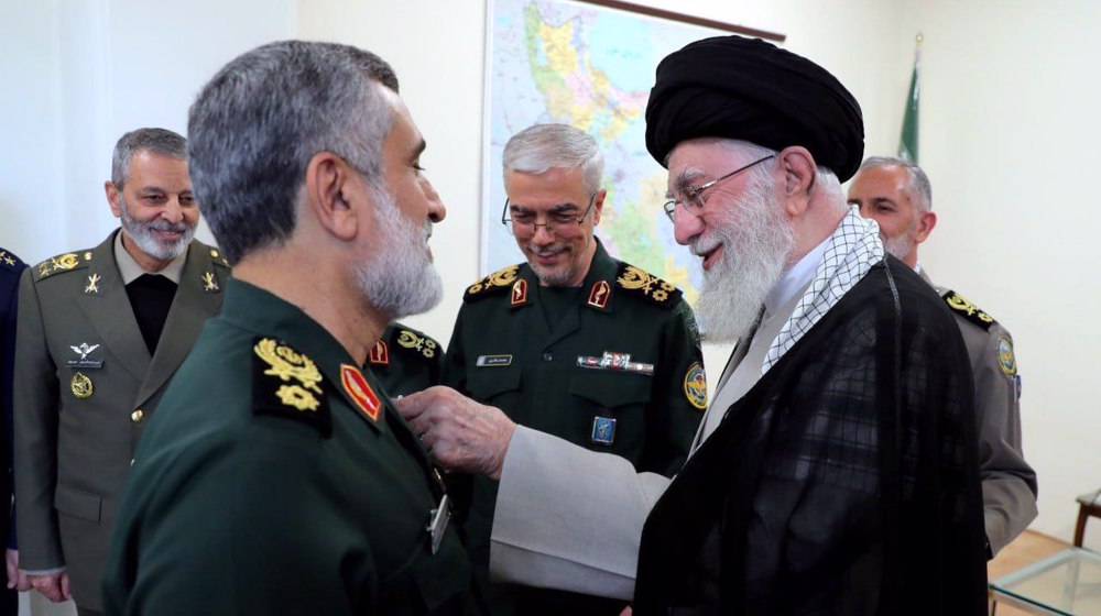 Leader decorates Gen. Hajizadeh with top order after strike on Israel  