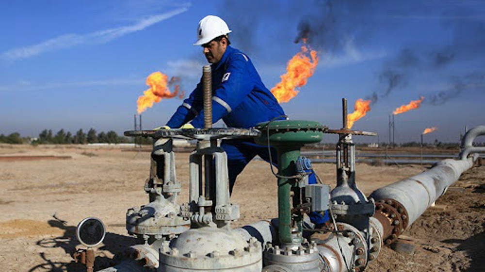 Iran’s oil output falls slightly in October, OPEC data show