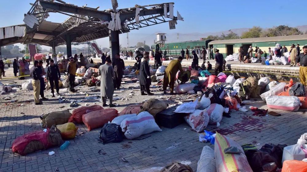 Two dozen killed in blast at railway station in Pakistan's Quetta 