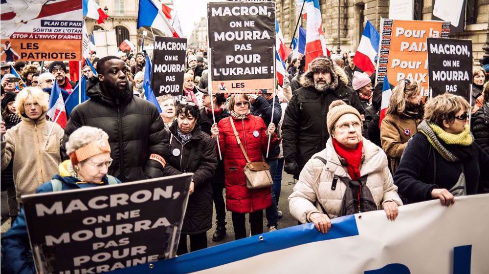 France : manifestation contre le bellicisme de Macron en Ukraine