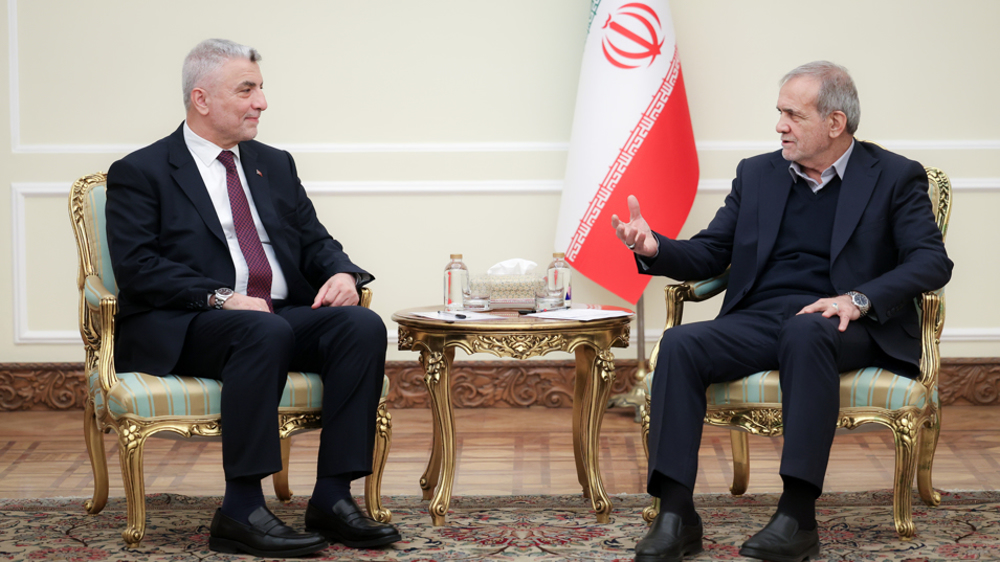 Le président iranien exhorte le monde musulman à mettre de côté les différends