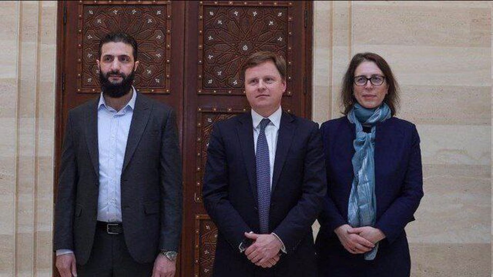 Senior British diplomats meet with HTS head in Syria